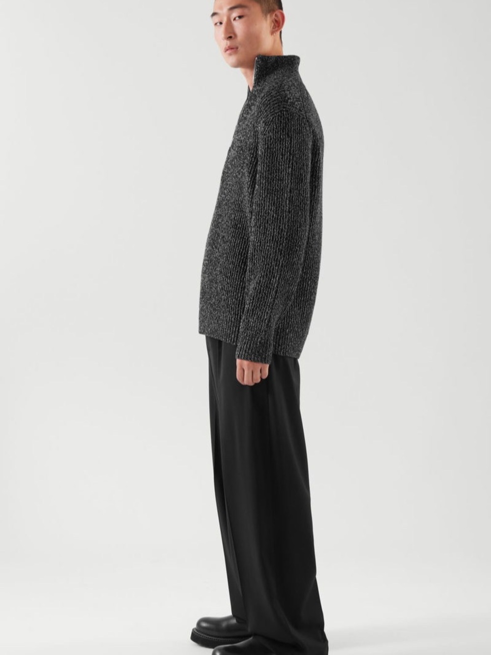 Cos sweater - Picture 4 of 13